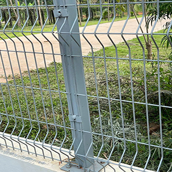 Lưới thép hàn hàng rào dây 4mm khổ 1m8